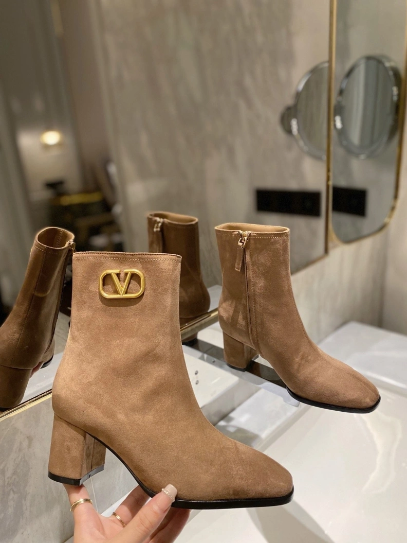 Affordable Vxlxntino Boots 230621