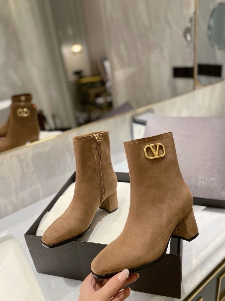 Affordable Vxlxntino Boots 230621