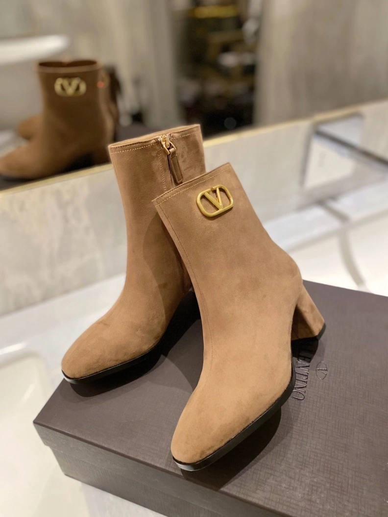 Affordable Vxlxntino Boots 230621