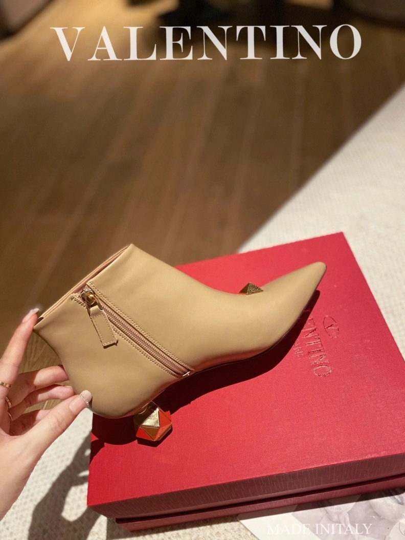 GoAnywhere Vxlxntino Boots 230614
