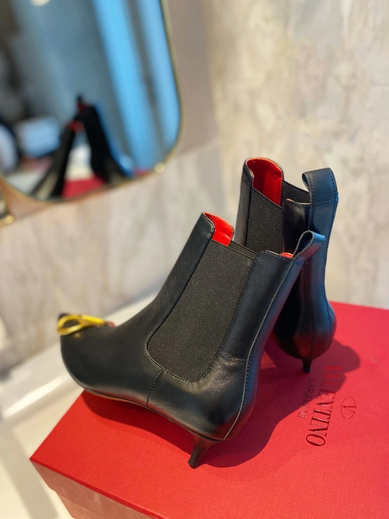 Flexible Vxlxntino Boots 230608