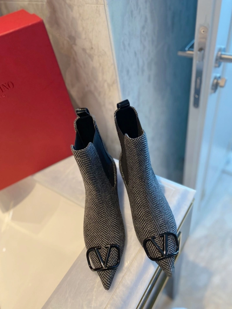 AllSeason Vxlxntino Boots 230605