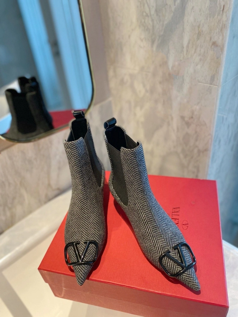 AllSeason Vxlxntino Boots 230605