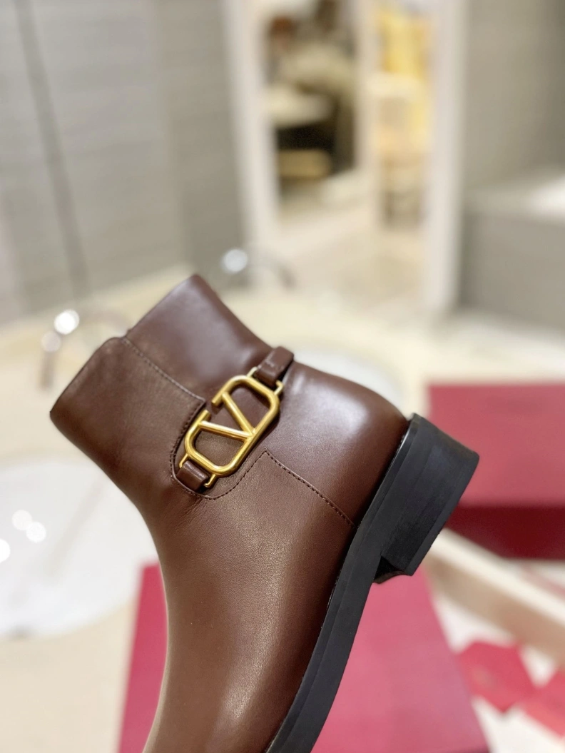 Elegant Vxlxntino Boots 230602