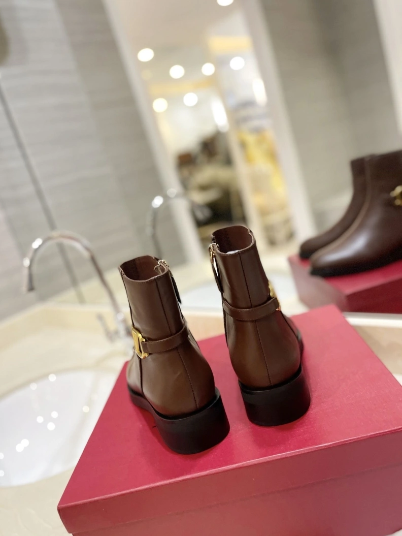 Elegant Vxlxntino Boots 230602