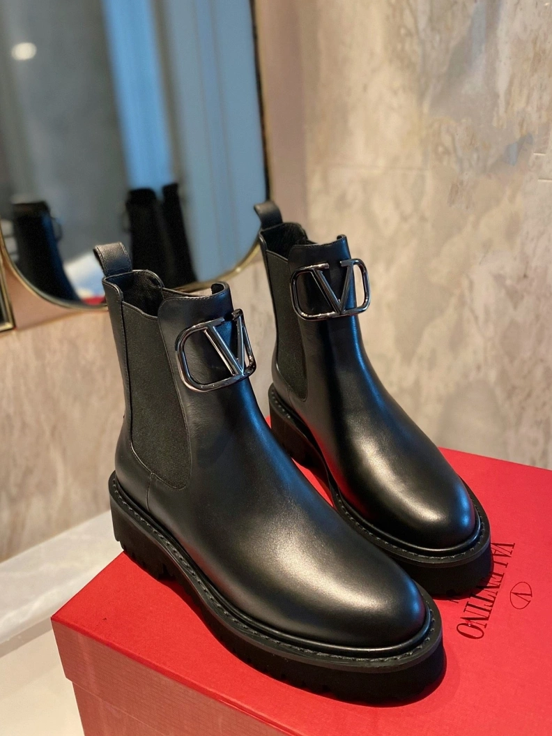 Resilient Vxlxntino Boots 230599