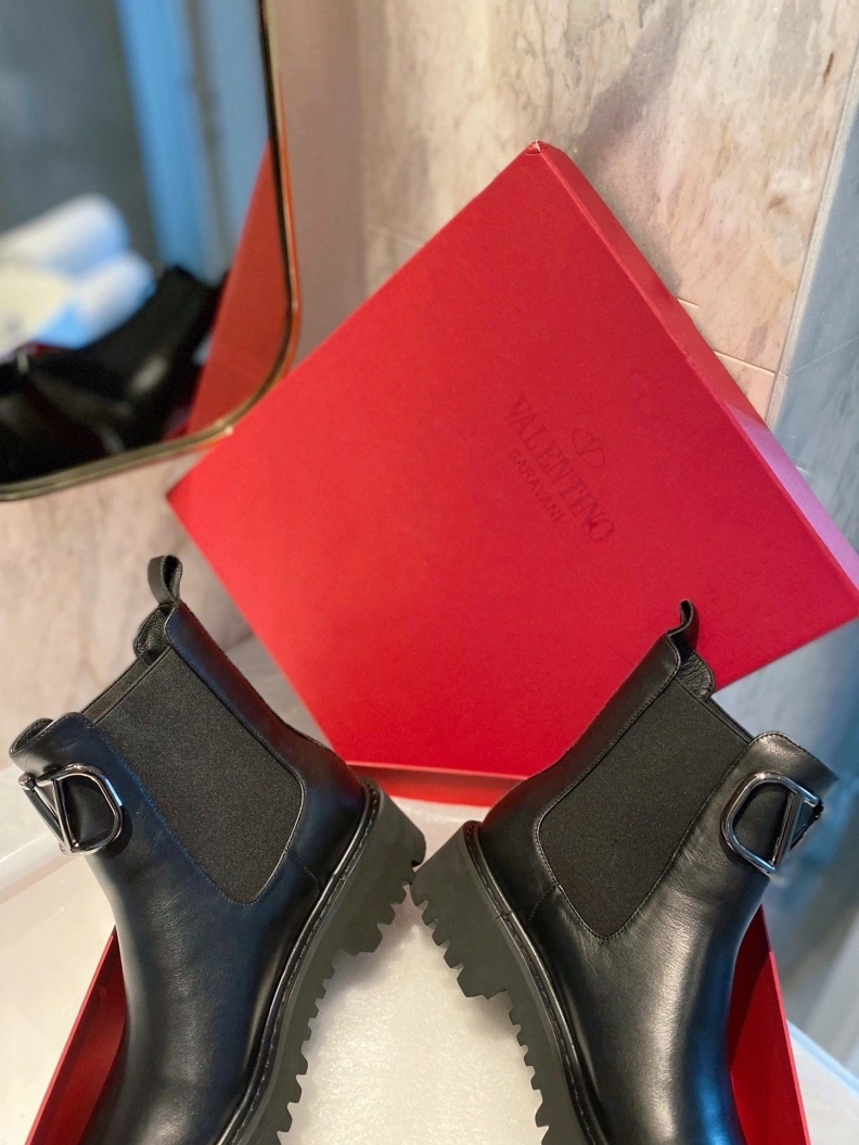 Resilient Vxlxntino Boots 230599