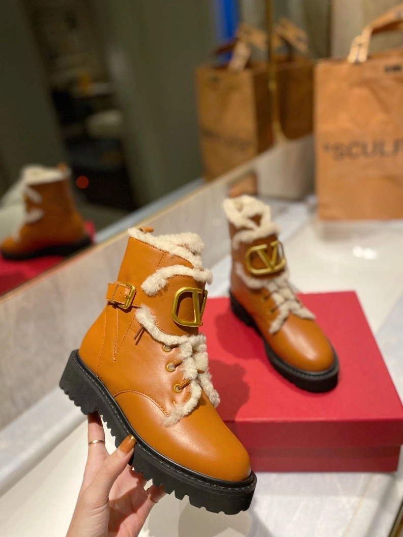 Trendsetting Vxlxntino Boots 230592