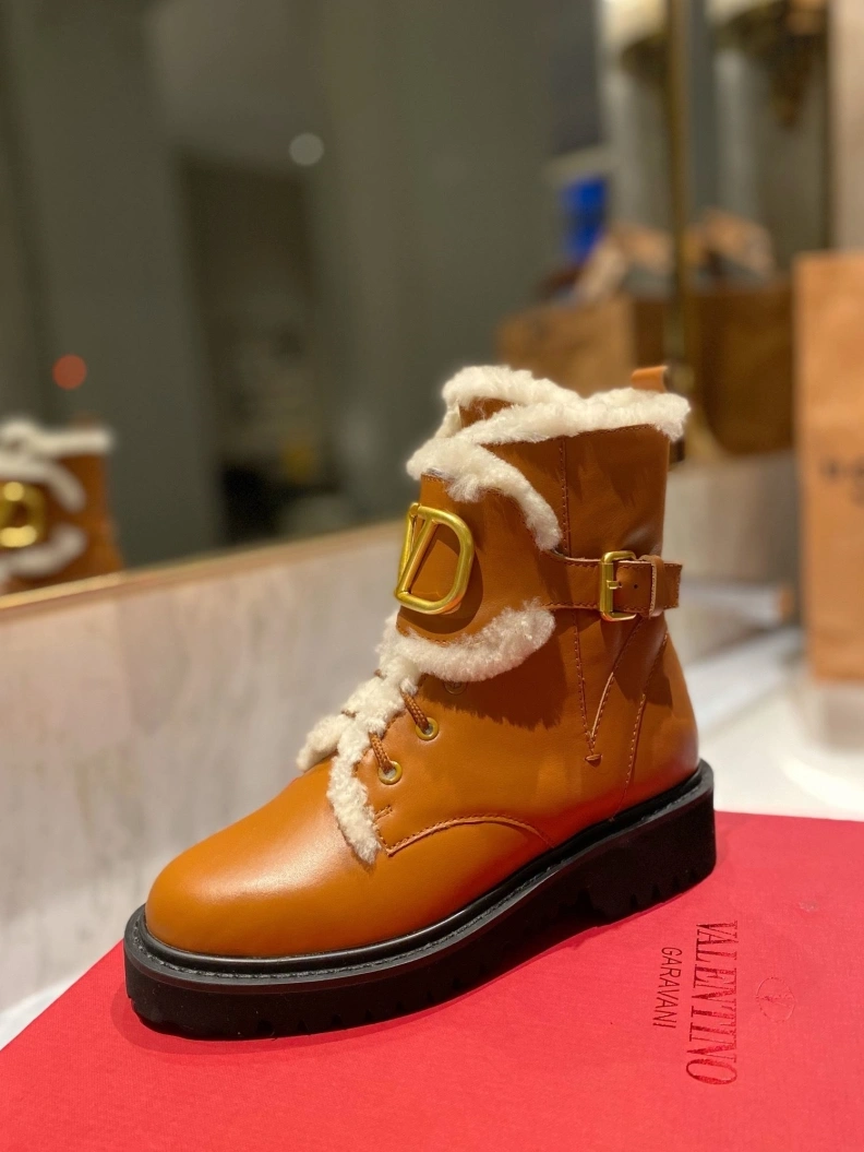 Trendsetting Vxlxntino Boots 230592