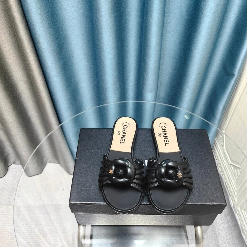 Functional Chxnxl Slippers 123427