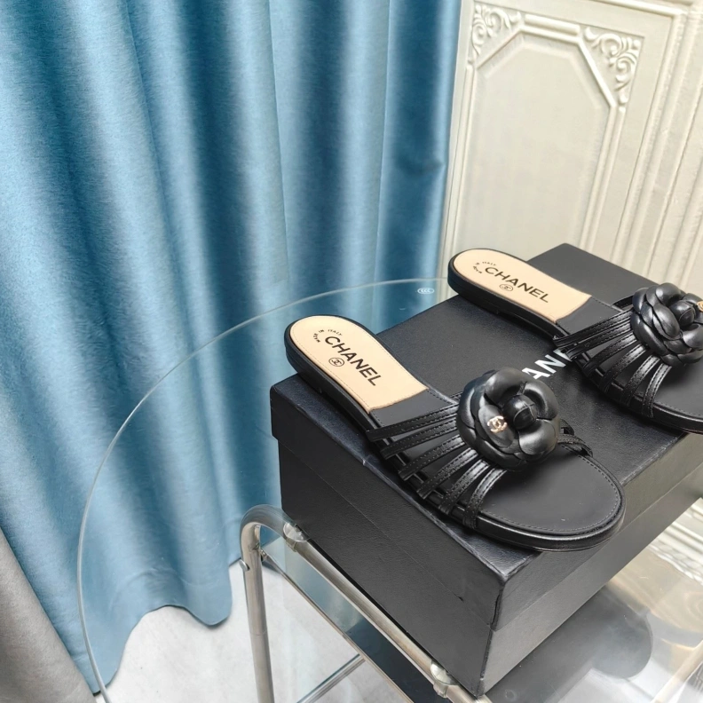 Functional Chxnxl Slippers 123427