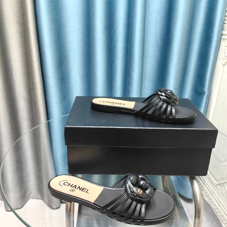 Functional Chxnxl Slippers 123427