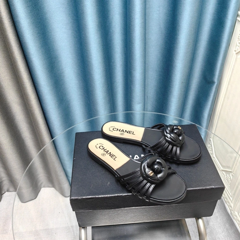 Functional Chxnxl Slippers 123427