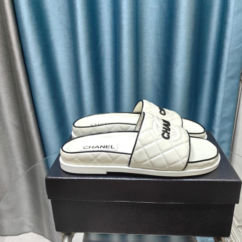 Chxnxl Slippers StreetReady 123416
