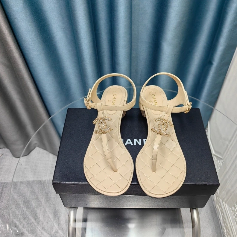 Fashionable Chxnxl Sandals 123485