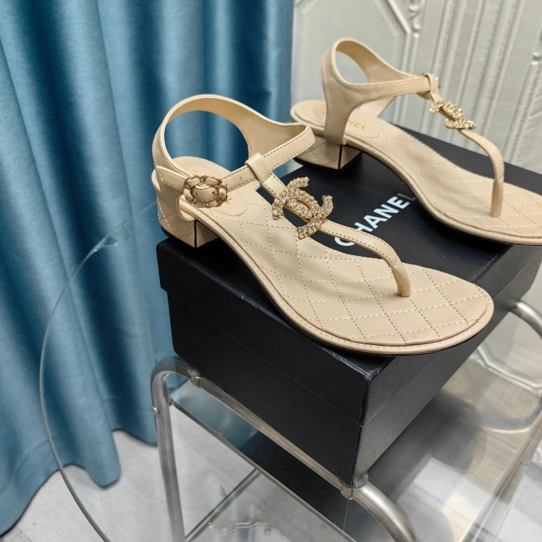 Fashionable Chxnxl Sandals 123485