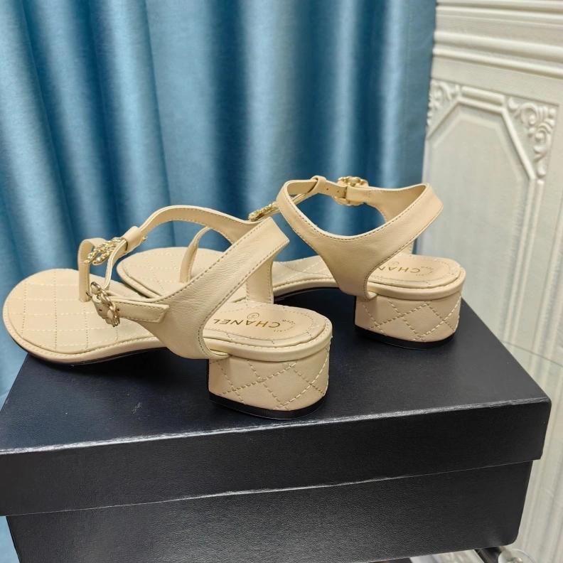 Fashionable Chxnxl Sandals 123485