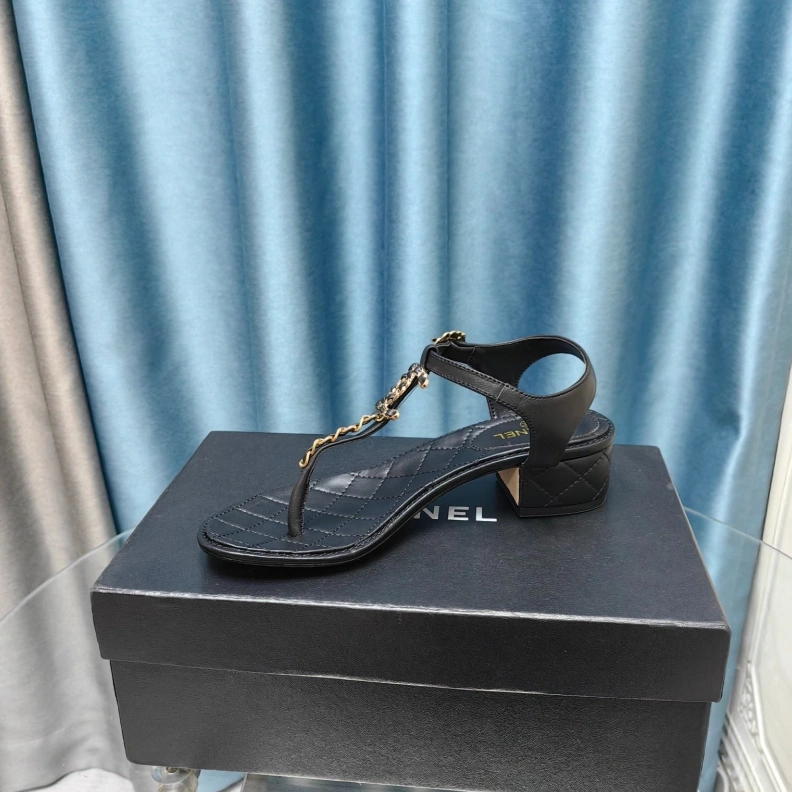 Soft Chxnxl Sandals 123475
