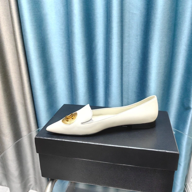 Vibrant Chxnxl Flat Shoes 123721