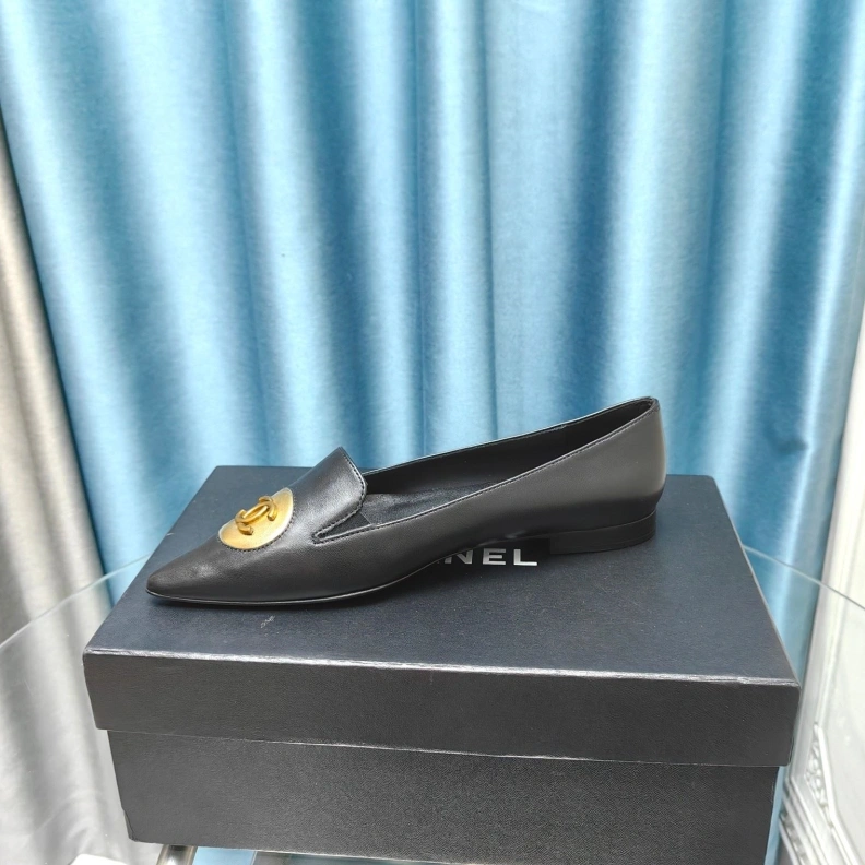 Durable Chxnxl Flat Shoes 123718