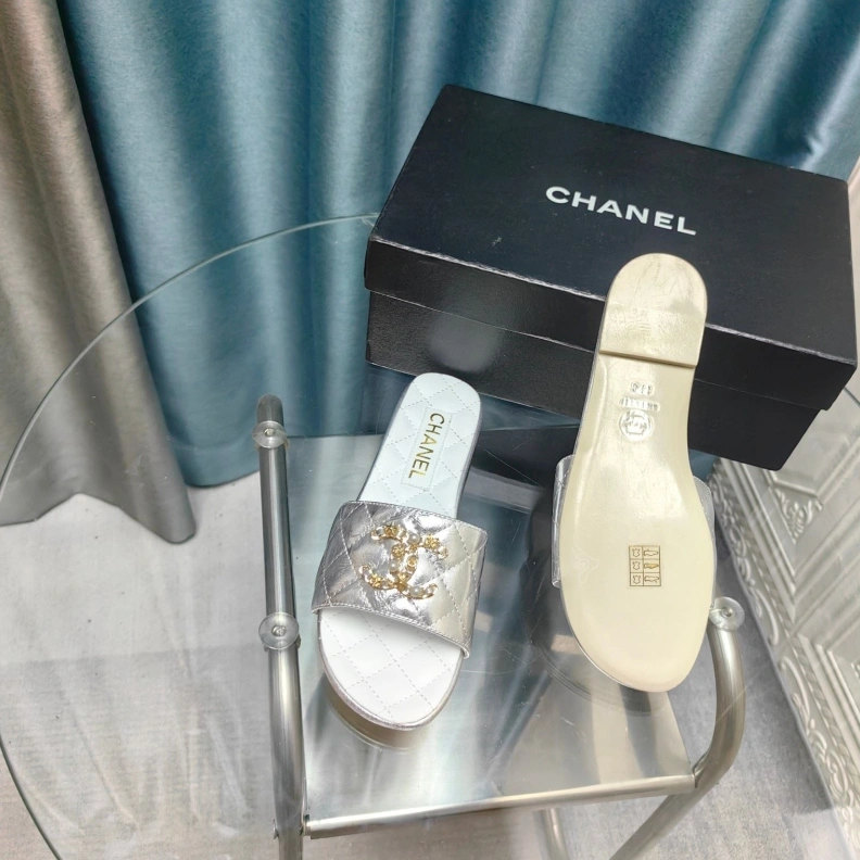 Comfortable Chxnxl Slippers 123404