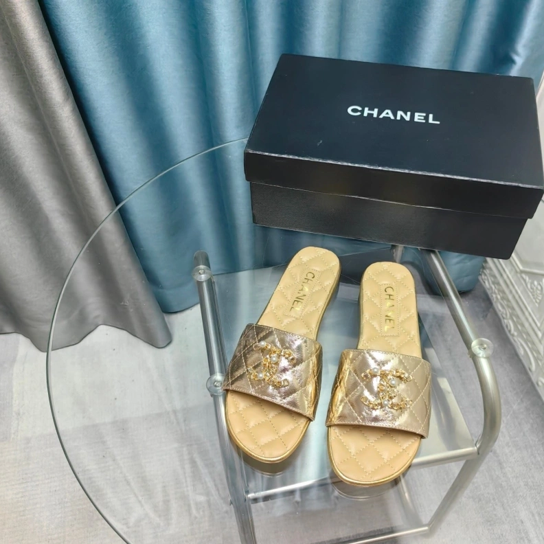 Soft Chxnxl Slippers 123401