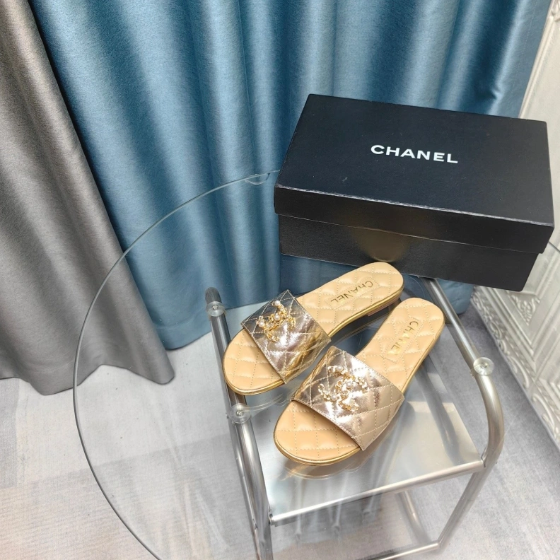 Soft Chxnxl Slippers 123401
