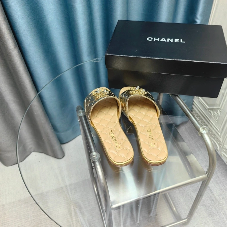 Soft Chxnxl Slippers 123401