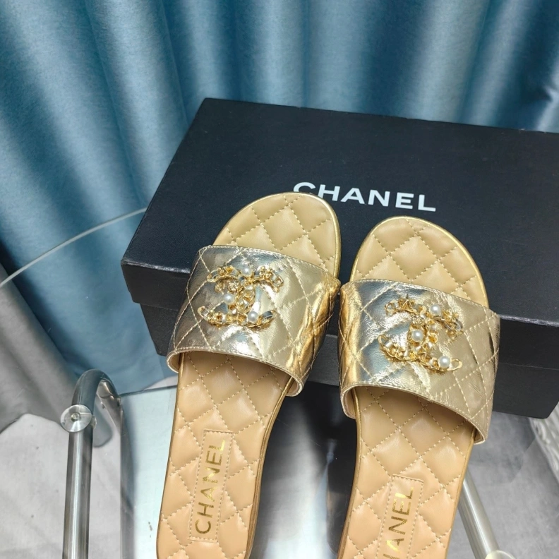 Soft Chxnxl Slippers 123401