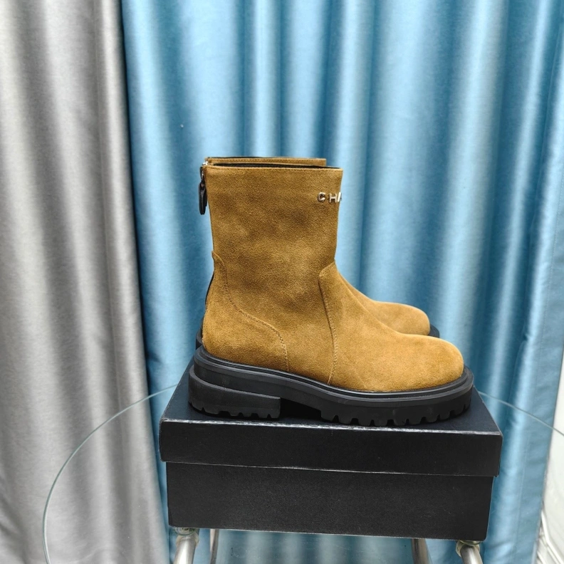 Minimalist Chxnxl Boots 123909