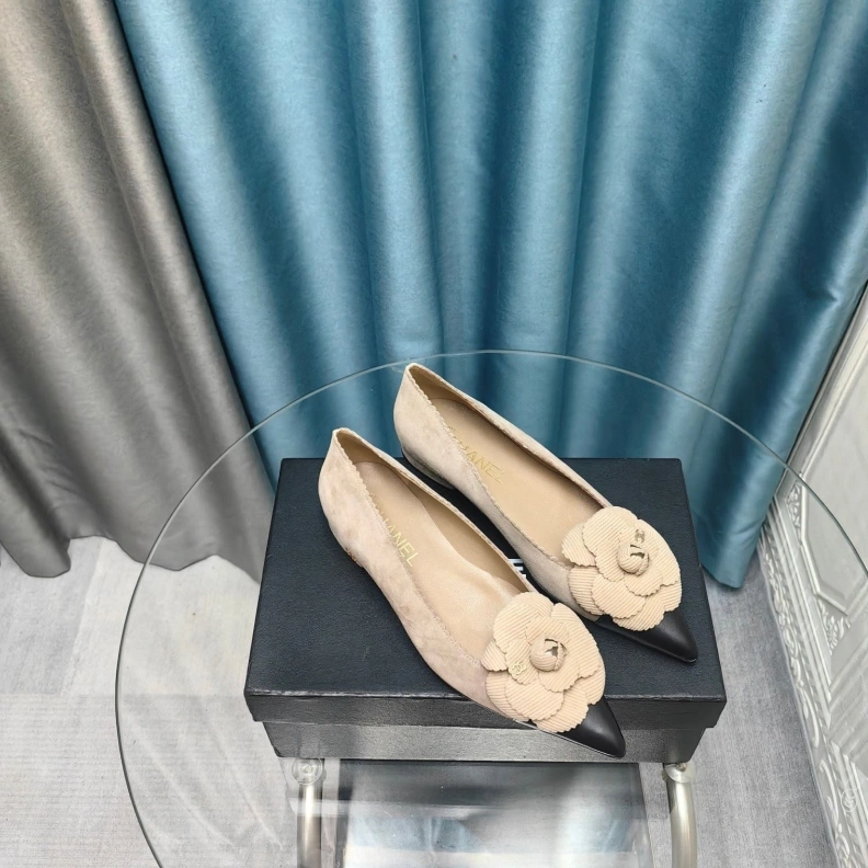 Timeless Chxnxl Flat Shoes 123712