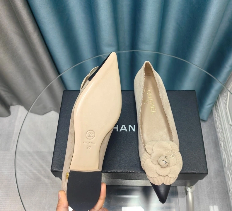 Timeless Chxnxl Flat Shoes 123712