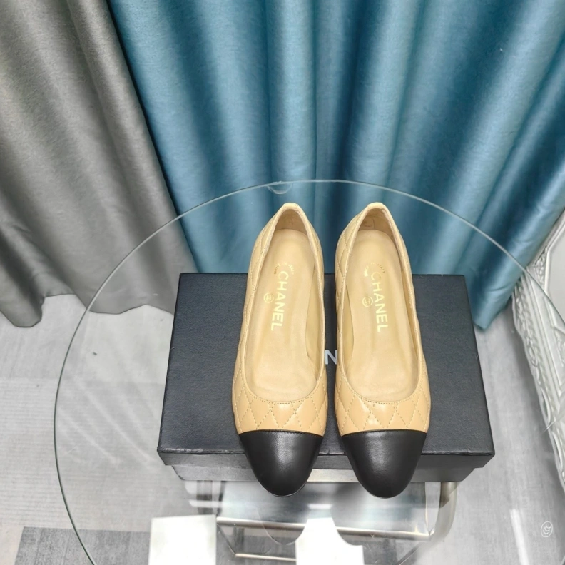 Classic Chxnxl Flat Shoes 123702