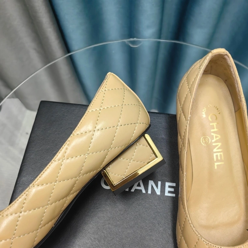 Classic Chxnxl Flat Shoes 123702