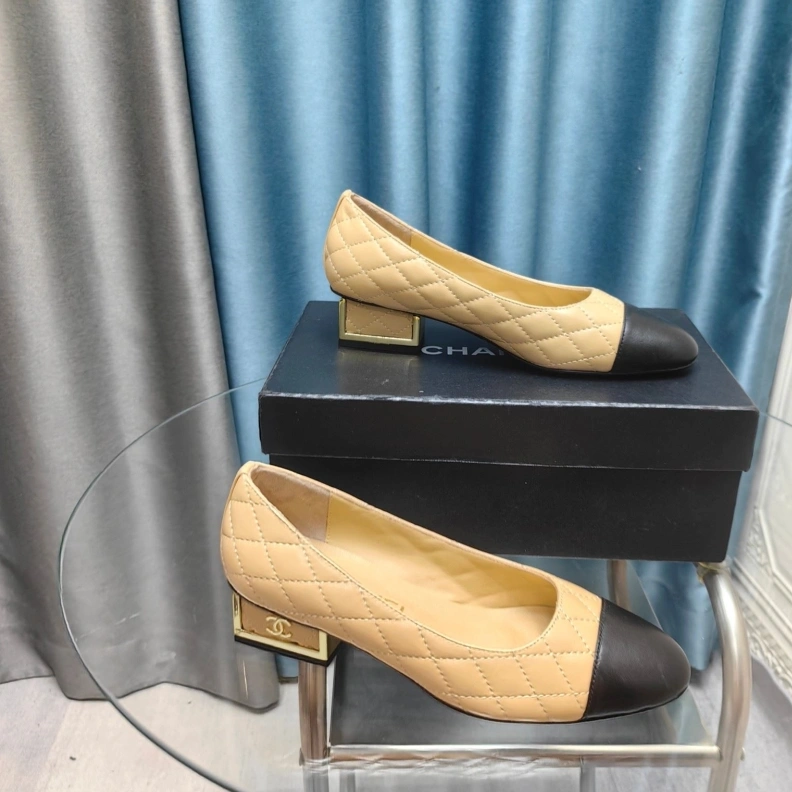 Classic Chxnxl Flat Shoes 123702