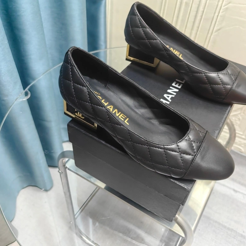 Durable Chxnxl Flat Shoes 123701