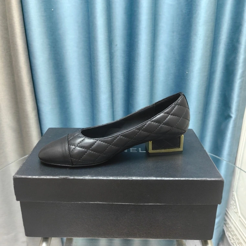 Durable Chxnxl Flat Shoes 123701