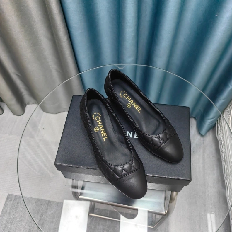Durable Chxnxl Flat Shoes 123701