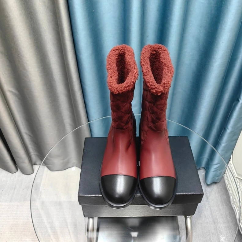 Cozy Chxnxl Boots 123897