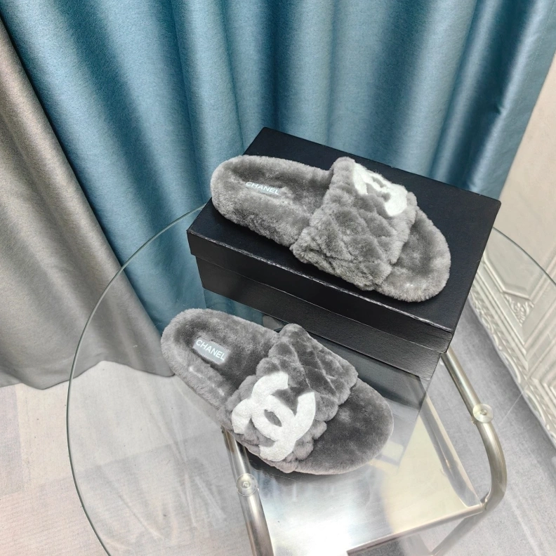 Modern Chxnxl Slippers 123398