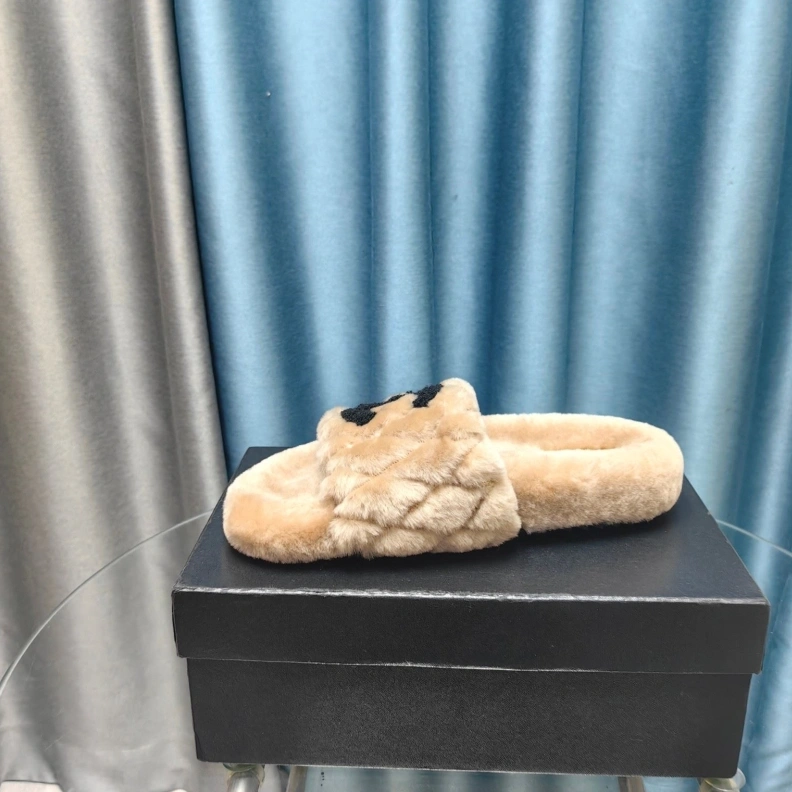 Chxnxl Slippers UrbanStyle 123396