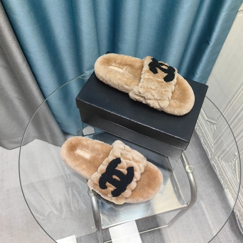 Chxnxl Slippers UrbanStyle 123396