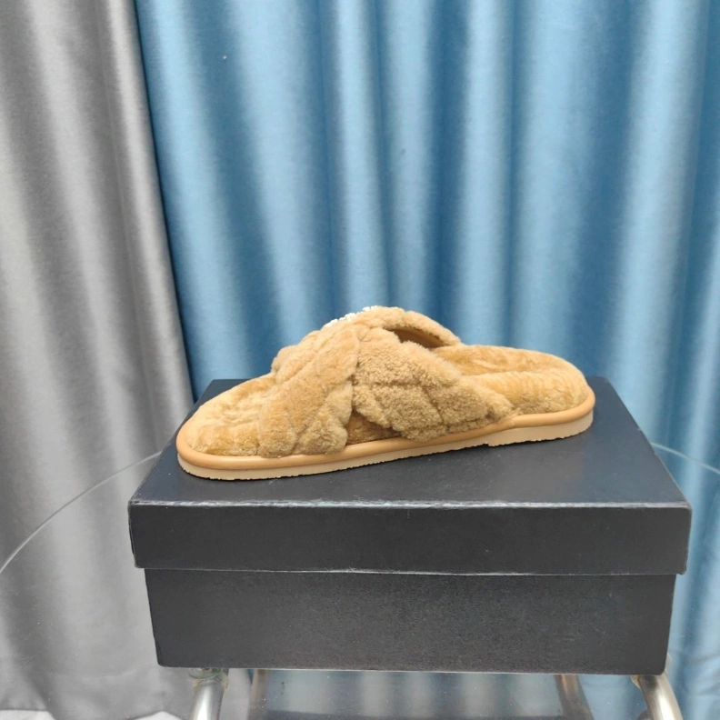 Functional Chxnxl Slippers 123394