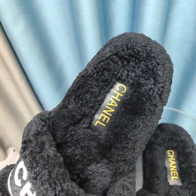StreetReady Chxnxl Slippers 123392