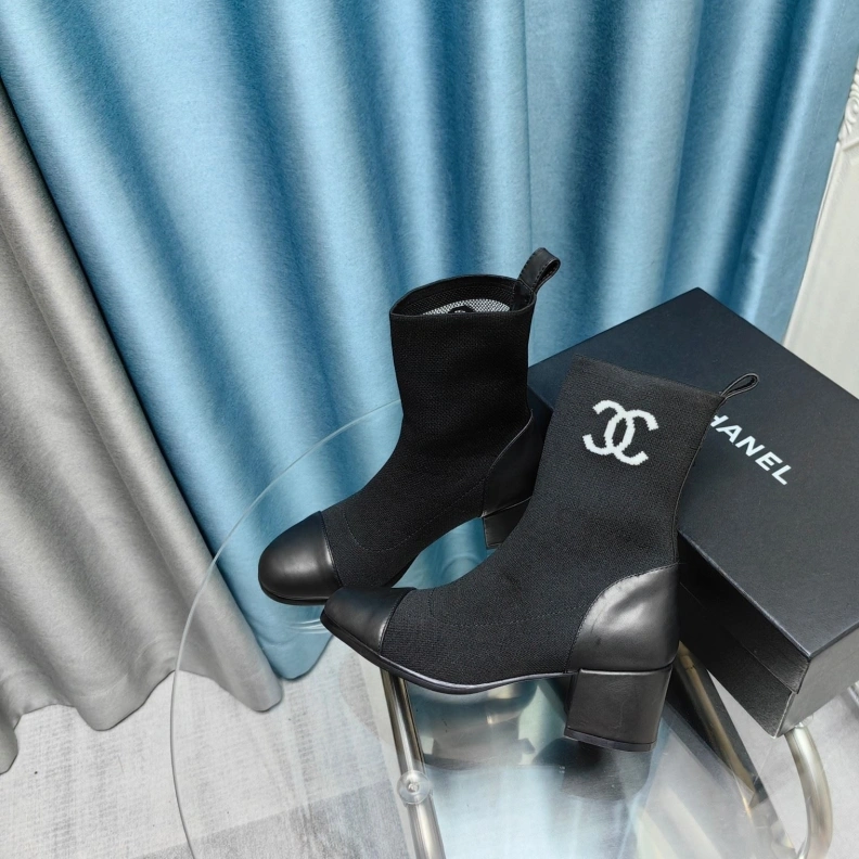 Unique Chxnxl Boots 123888