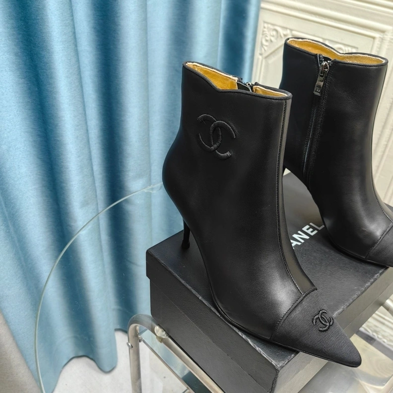 Chxnxl Boots Vibrant 123886
