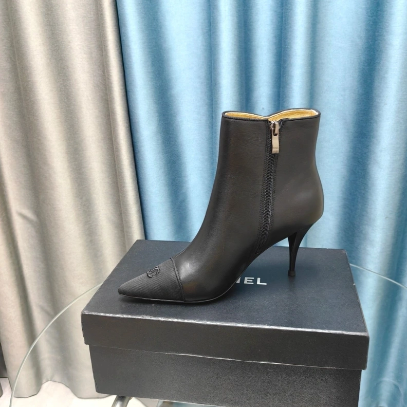 Chxnxl Boots Vibrant 123886