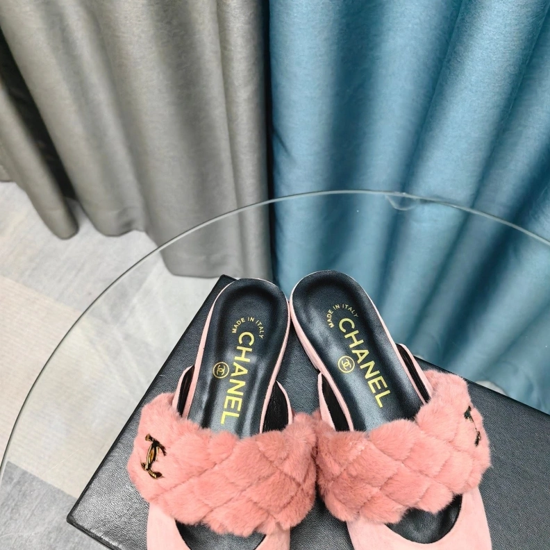 StreetReady Chxnxl Slippers 123386
