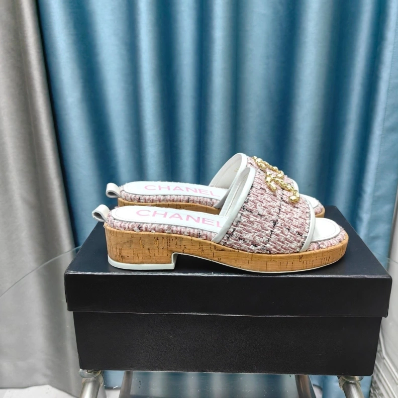 TopPick Chxnxl Slippers 123379
