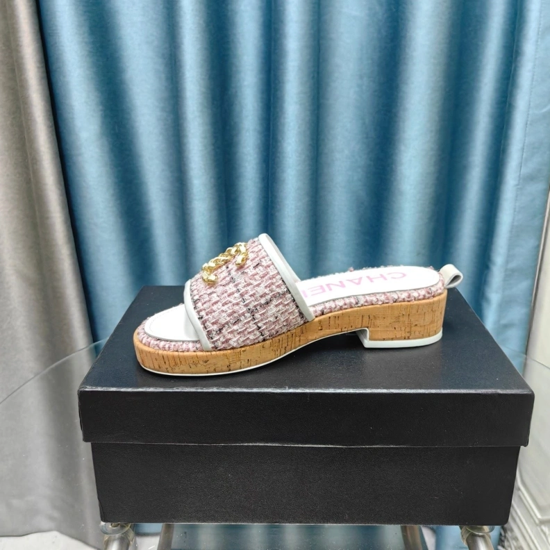 TopPick Chxnxl Slippers 123379